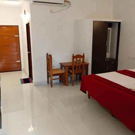 Hotel Neptune Kovalam Thiruvananthapuram Kültér fotó
