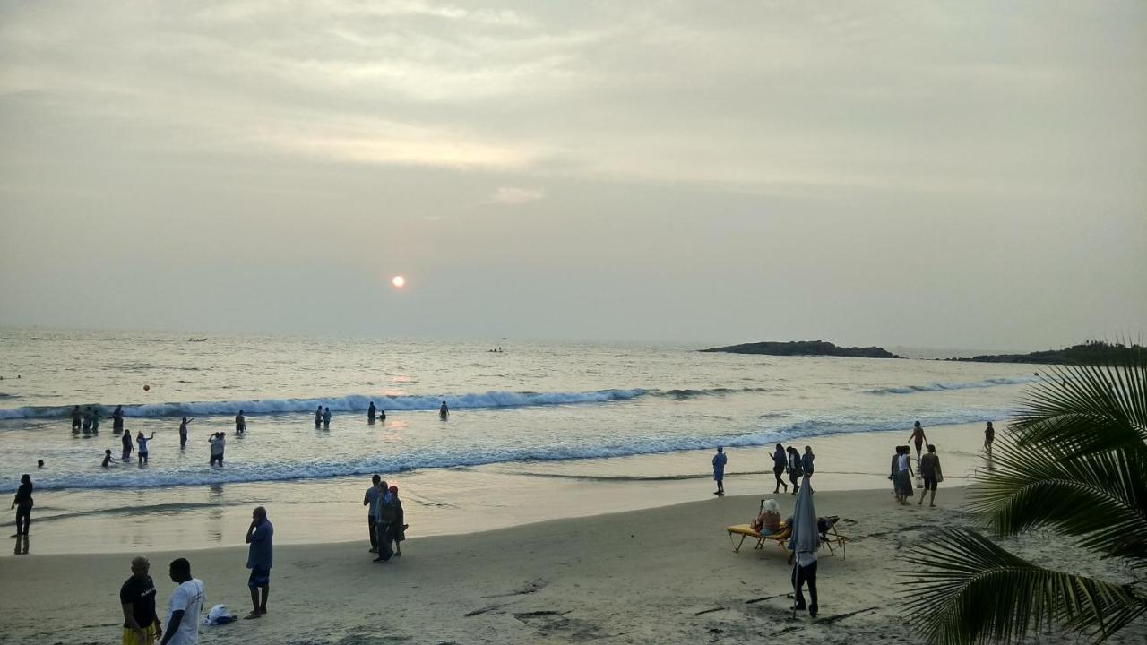 Hotel Neptune Kovalam Thiruvananthapuram Kültér fotó